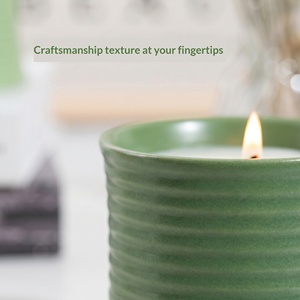 Vela Aromática Europea en Taza de Cerámica, Hecha a Mano, con Fragancia en Espiral y Aroma Duradero, Portavelas - Product Image 3