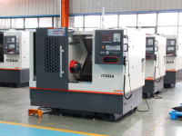 Tour CNC horizontal TCK46A 7,5 kW avec mandrin hydraulique de 8 pouces, tourelle servo, guidage linéaire et système de commande GSK
