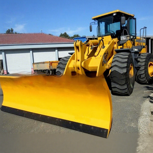 Pala Quitanieves Yute para Propiedades Residenciales, Patios Escolares, Equipo de Limpieza de Nieve, Motor Hidráulico de Tracción de 200 kg - Product Image 1