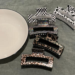 <span class=keywords><strong>Pince</strong></span> à <span class=keywords><strong>cheveux</strong></span> rectangulaire coréenne pour fille, effet métallique, imprimé léopard, pour la salle de bain, pinces à <span class=keywords><strong>cheveux</strong></span> de haute qualité, socle carré - Product Image 4