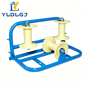 Rouleau de câble à trois roues de qualité industrielle YILI, base en acier robuste, poulie en nylon pour le tirage de câbles d'alimentation de grand diamètre B2B - Product Image 2