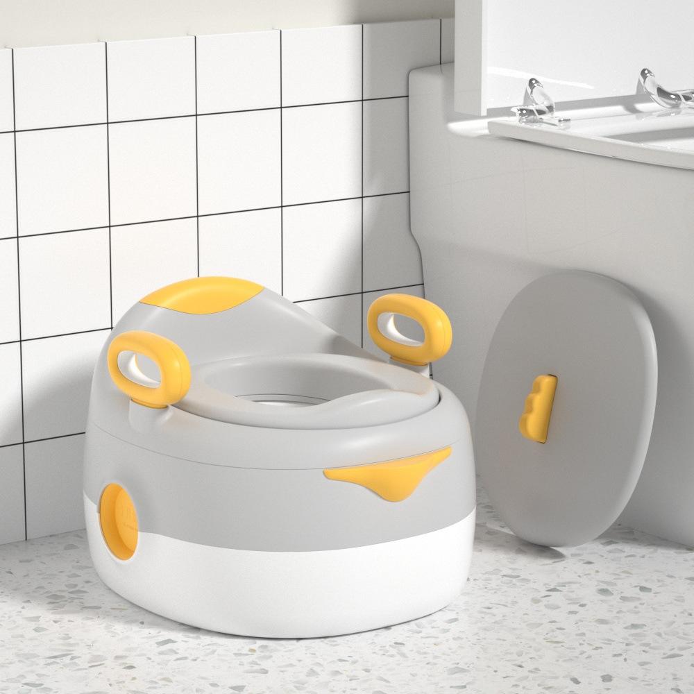 เบาะแข็งสีเทาสามในห้องน้ำ