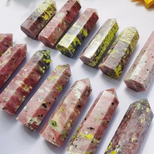 Punta de Cristal de Torre de Simbiosis de <span class=keywords><strong>Aventurina</strong></span> Roja Serpentina Natural, Gema Pulida, Modelo para Decoración, Mascota, <span class=keywords><strong>Propiedades</strong></span> Curativas - Product Image 2