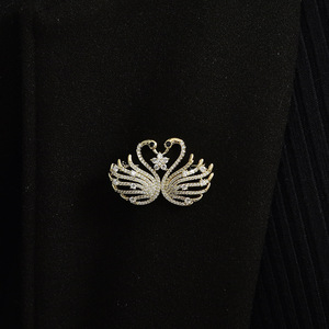 Đa năng thời trang tinh tế trâm cài và pins ngọt ngào kim loại thiên nga thiết kế với Zircon mạ cho phong cách thủ công mỹ nghệ kim loại - Product Image 4