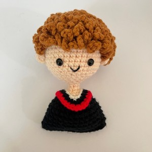 Poupées sorciers miniatures tricotées à la main, ensemble de couple amigurumi au crochet pour la décoration de sac à dos - Product Image 6