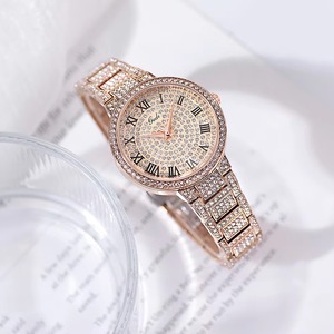 Montre de Luxe pour Femme en Alliage de Diamant Léger à Grand Cadran, Idéale pour l'Extérieur, les Affaires et le Travail, Mouvement Quartz - Product Image 3