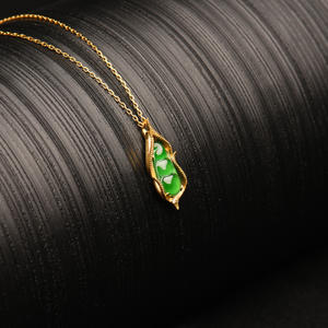 Nouveau Pendentif Orthodoxe en Jade Feicui, Jade Naturel de Grade A, Graine de Jade de Grade Glace, Or 24K, Collier de Luxe pour Événements Prestigieux, Direct Usine - Product Image 3