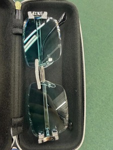 Best Quality Luxury Crystal Moissanite Diamond Sunglasses UV400 Eye Protection <b>Eyewear</b> for Men and Women Available for Sale - Product Image 6