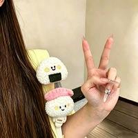Peluche Airongle en forme de boule de riz crevette de dessin animé, pendentif de sac à dos pour couple avec fixation Velcro, pour les plus de 14 ans, idéal pour les fêtes, fabriqué en Chine