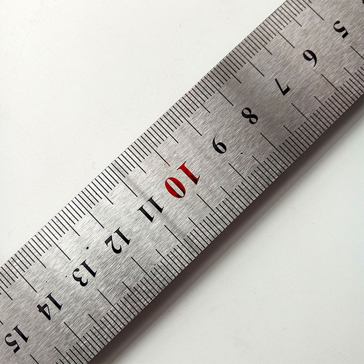 Règle De Coupe Transotype PRO 60 Cm – Aluminium Rouge, Bord En Acier, Antidérapante