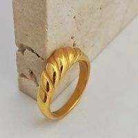 Bague corde torsadée classique plaqué or 18 carats ligne polie Croissant bande anneaux femmes bijoux empilables