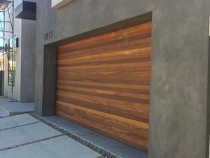 <span class=keywords><strong>Porte</strong></span> enroulable <span class=keywords><strong>de</strong></span> <span class=keywords><strong>garage</strong></span> extérieure moderne 16x7 avec <span class=keywords><strong>isolation</strong></span> thermique <span class=keywords><strong>Kit</strong></span> <span class=keywords><strong>de</strong></span> garnitures <span class=keywords><strong>en</strong></span> acier et <span class=keywords><strong>en</strong></span> <span class=keywords><strong>bois</strong></span> Style à ouverture automatique - Product Image 3