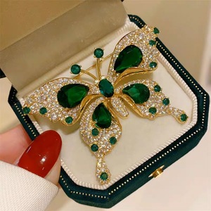 Venta al por mayor caliente Vintage <span class=keywords><strong>Crystal</strong></span> <span class=keywords><strong>Butterfly</strong></span> Rhinestones Esmeralda Broche - Product Image 1