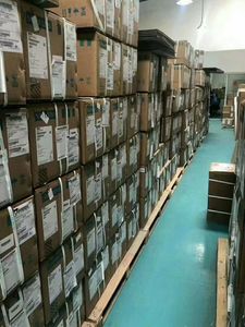 Brandneues Original 6ES7222-1BH32-0XB0 Industrielle Automatisierung Digitales Ausgangsmodul SPS-Modul Spot-SPS-Programmiersteuerung Schnelle Lieferung - Product Image 2