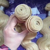 Meilleure qualité 30 pouces indien Remy Extensions de cheveux pas cher 613 corps armure faisceaux de cheveux humains avec style de vague naturelle