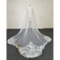QUEENSGOWN Unique fleur forme robe de mariée voile ivoire longue broderie fleur dentelle voile avec peigne