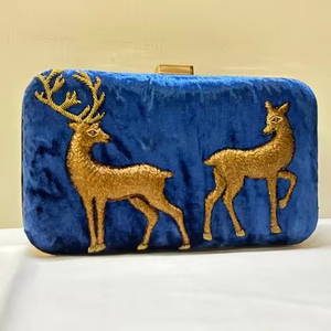 Nouvelle pochette et sac à main en similicuir blanc tendance pour femme dernière collection avec combinaison Zercine - Product Image 1