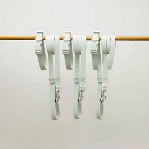 छोटे और मध्यम कुत्तों के लिए पालतू कॉलर और पट्टा ठोस रंग वाटरप्रूफ लुभावनी pvc नरम आधुनिक लक्जरी सरल सेट - Product Image 4