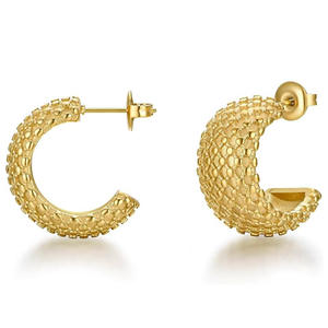 Orecchini a Cerchio in Oro Massiccio 18K per Donne, Gioielli Classici per Uso Quotidiano, Orecchini Raffinati con Dettaglio in Perla - Product Image 4