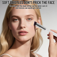 Pinceau de maquillage plat angulaire très populaire, pinceau à bulles pour fond de teint, pinceau de contouring et correcteur doux, outil de beauté portable