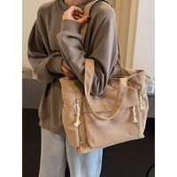 Sac fourre-tout en velours côtelé tendance pour femme, sac à bandoulière élégant en velours côtelé pour femme, grand sac à main décontracté pour femme avec poche