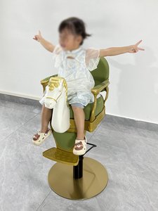 เก้าอี้ตัดผมเด็กแบบโยกปรับได้ ดีไซน์ใหม่ ลายการ์ตูน พร้อมที่พักเท้า วัสดุ PVC สำหรับร้านทำผมและร้านตัดผมชาย - Product Image 4