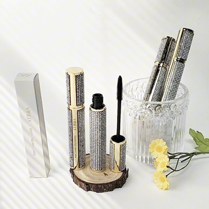 Cils de maquillage volumineux <span class=keywords><strong>Mascara</strong></span> vibrant Volume voluptueux Longueur intense Cils complets Pas d'écaillage Pas de bavures <span class=keywords><strong>Mascara</strong></span> agglomérant - Product Image 2