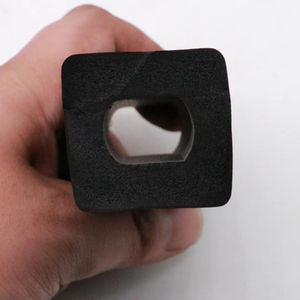 Bande d'étanchéité magnétique en caoutchouc, joint extrudé rectangulaire en PVC, scellant en caoutchouc - Product Image 1