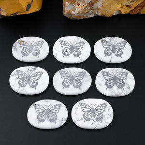 <span class=keywords><strong>Prix</strong></span> usine pierre précieuse howlite blanche pierre papillon motif de transfert UV pierre totem - Product Image 4