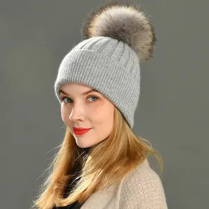 Hot Sale Unisex Knitted Cashmere Beanie Hat Custom Big Real Raccoon Fur Pom Pom Wholesale Women Winter Beanie Hat