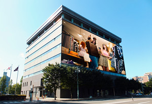 หน้าจอ LED ประหยัดพลังงาน P10กันน้ำสำหรับใช้งานกลางแจ้งหน้าจอ3D ตาเปล่าขนาดใหญ่960*960 - Product Image 4