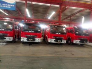 <span class=keywords><strong>Camion</strong></span> de pompiers d'aéroport à mousse 4x4 à propulsion électrique - Product Image 5