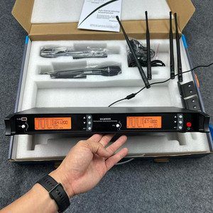 640-690MHz skm9000 karaoke hiệu suất sân khấu micro cầm tay Tai nghe Lavalier Mic kép chuyên nghiệp Micro không dây - Product Image 6