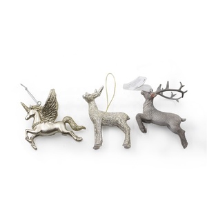 Figurine de cerf en résine, 1 pièce, décorations d'arbre de noël bon marché, ornement suspendu en or, motif de licorne, vente directe - Product Image 1