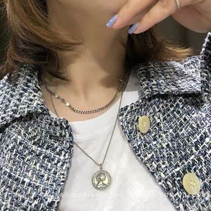 สร้อยคอเหรียญควีนเอลิซาเบธ เงินแท้ S925 สไตล์วินเทจ จี้เงินไทย ใส่ได้ทุกวัน - Product Image 3