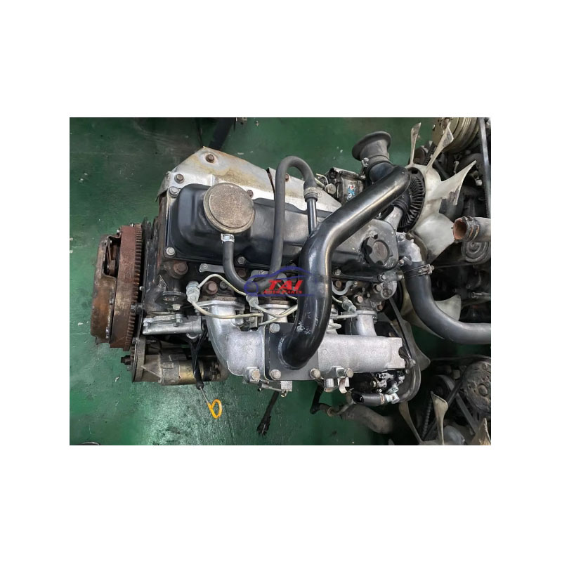 Двигатель Nissan TD27 1.4, б/у, для моделей 1400 BAKKIE, qd32