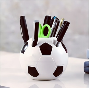 Porte-stylos en plastique écologique en forme de ballon de football, pot à crayons pour la promotion de la marque d'entreprise, organisateur de bureau - Product Image 1