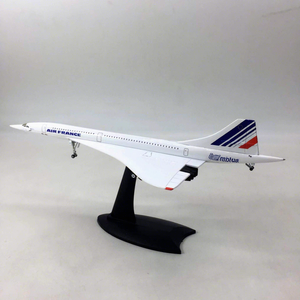 Modèle d'avion en métal moulé sous pression Air <span class=keywords><strong>France</strong></span> Concorde à l'échelle 1/200 <span class=keywords><strong>de</strong></span> 30 cm, cadeau <span class=keywords><strong>de</strong></span> collection avec trains d'atterrissage - Product Image 4