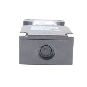 Interruptor de Seguridad Original Nuevo AZ16 02ZVRK M16 - Product Image 3