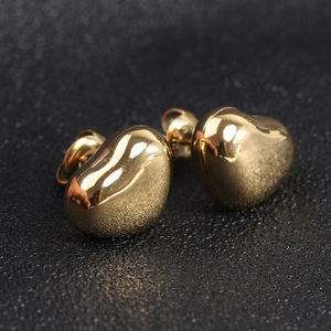 Pendientes de acero de titanio chapados en oro de 18 quilates con forma de corazón para mujer, joyería de regalo - Product Image 2