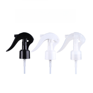 Botella de Plástico PET Negra de Forma Corta y Recta de 100/200/250/300/500 ml con Logotipo Personalizado y Tapa de Pulverización para Envasado de Productos para el Cuidado de la Piel - Product Image 6