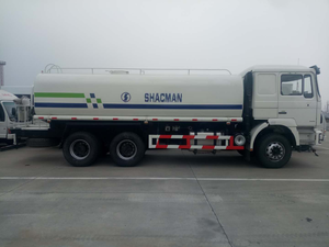 Camion à arroseurs SHACMAN F2000 6x4 à vendre - Product Image 2