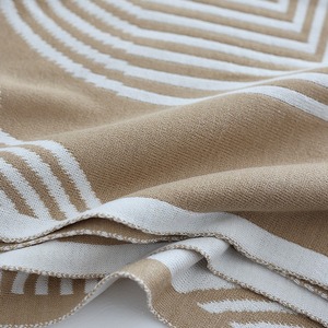 DaiRui <strong>Custom</strong> Knitted Woven <strong>Soft</strong> <strong>Sublimation</strong> Throw <strong>Blanket</strong> for Sofa Baby Bed Wearable Wool Knit Cover - Product Image 3
