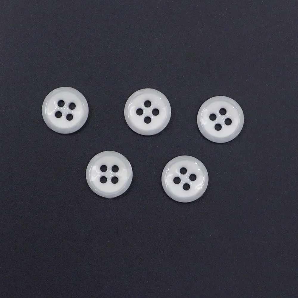 Botões decorativos prismáticos de 4 furos em relevo para casaco de vestido, botões de cerâmica da moda mais vendidos