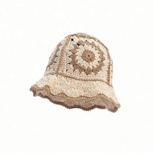 Chapeau Bob Tricoté Fait Main de Luxe Bohème à Bord Court, Motif Flocon de Neige et Crochet Creux, Idéal Hiver - Product Image 4