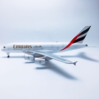 Vente chaude 46cm 1/160 lumière LED à commande vocale avec roues A380 Emirates ornement décoratif
