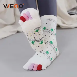 high quality suppliers custom made design Women's Mid-Tube Cotton Toe Sock anti slip pilates christmas yoga socks