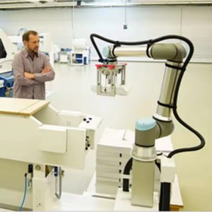 Robot UR de UR10e avec bras robotique à 6 axes pour la danse avec le danseur en tant que robots collaboratifs - Product Image 5