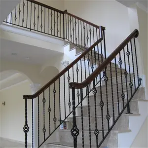 阳台/楼梯的现代铁扶手格栅设计