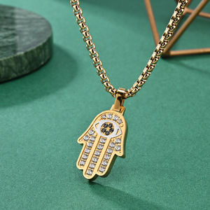 Collar con Colgante <span class=keywords><strong>de</strong></span> <span class=keywords><strong>Mano</strong></span> <span class=keywords><strong>de</strong></span> Fátima <span class=keywords><strong>de</strong></span> Acero Inoxidable con Cristales <span class=keywords><strong>de</strong></span> Imitación y Baño <span class=keywords><strong>de</strong></span> <span class=keywords><strong>Oro</strong></span> PVD <span class=keywords><strong>de</strong></span> 18K, Estilo Hiphop - Product Image 4